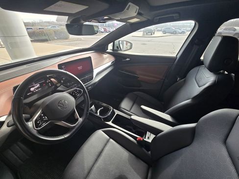 Used 2021 Volkswagen ID.4 Pro S w/ ID.4 Protection Package image 13