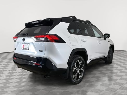 Used 2023 Toyota RAV4 XSE w/ Weather Package image 10