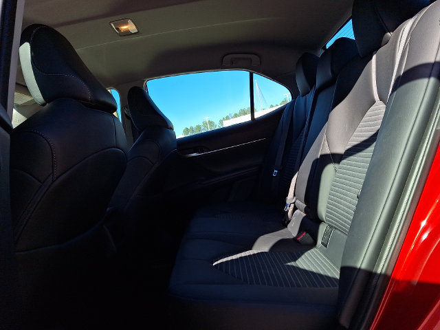 Used 2024 Toyota Camry SE FWD image 7