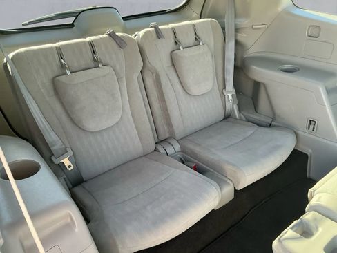 Used 2011 Toyota Highlander 4WD image 17