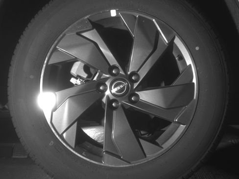 Used 2025 Nissan Rogue SV image 15