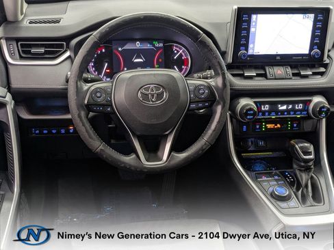 Used 2019 Toyota RAV4 Limited w/ Advanced Technology Package AWD/4WD image 5