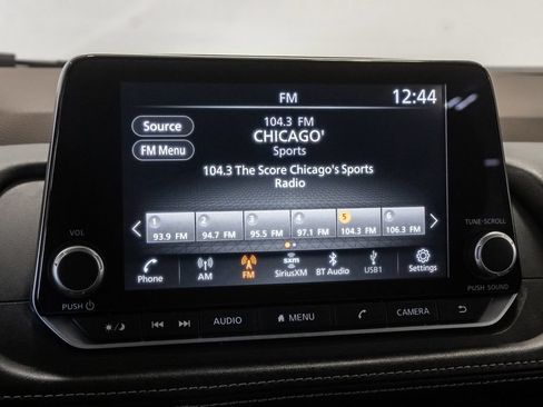 Used 2023 Nissan Rogue SV AWD/4WD image 16