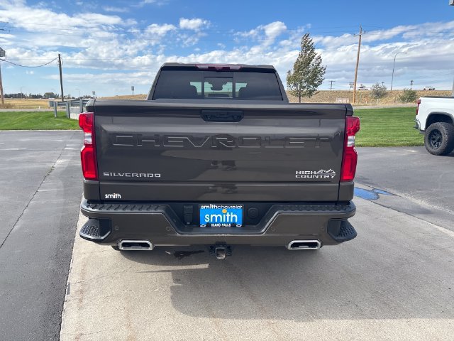 Certified 2023 Chevrolet Silverado 1500 High Country w/ Technology Package AWD/4WD image 4