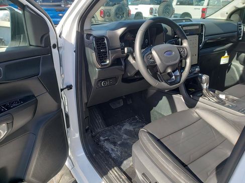 New 2025 Ford Ranger Lariat w/ FX4 Off-Road Package image 6