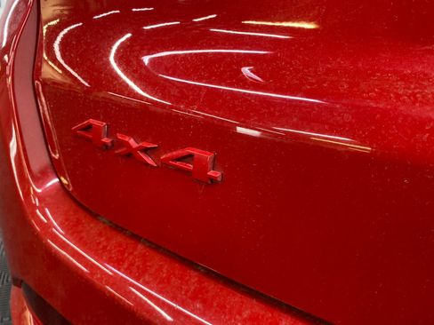 Used 2023 Jeep Compass Limited image 7