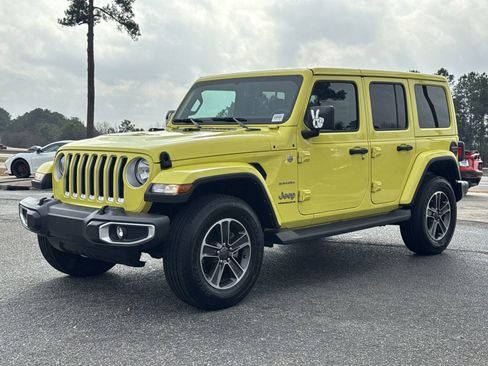 Used 2023 Jeep Wrangler Sahara image 5