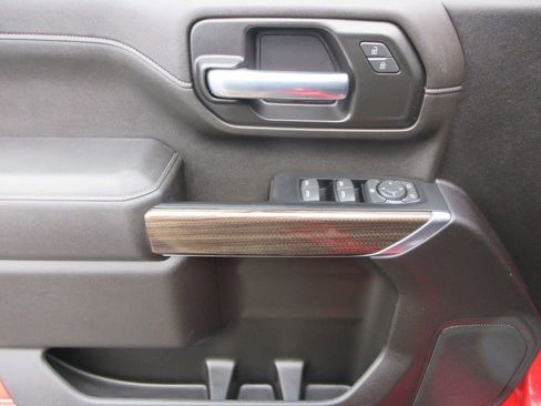 Used 2022 Chevrolet Silverado 3500 LT image 26