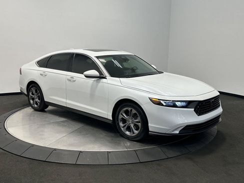 Certified 2024 Honda Accord EX image 2