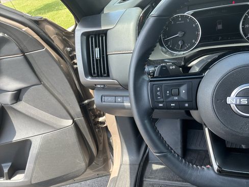 Used 2023 Nissan Pathfinder Rock Creek AWD/4WD image 19