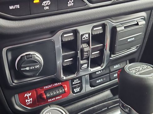 New 2025 Jeep Wrangler Unlimited Rubicon 392 AWD/4WD image 26