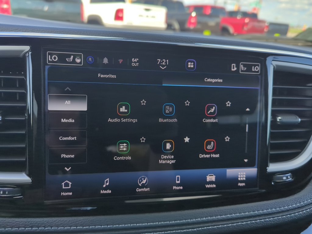 New 2027 Chrysler Pacifica Select AWD/4WD image 16