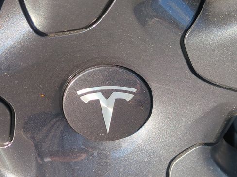 Used 2022 Tesla Model 3 Long Range image 13