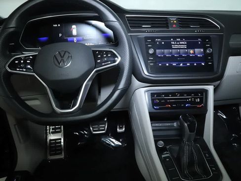 Certified 2023 Volkswagen Tiguan SE R-Line AWD/4WD image 29