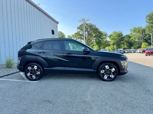 Used 2024 Hyundai Kona SEL FWD image 7