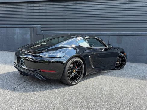 Used 2018 Porsche 718 Cayman RWD image 10