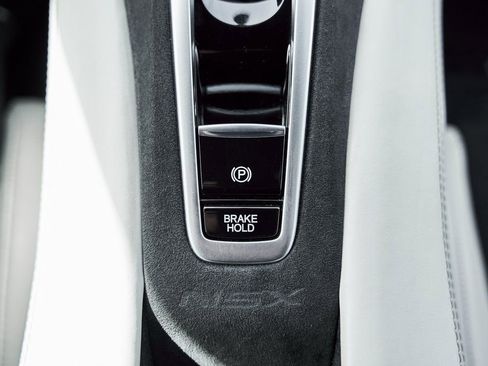 Used 2017 Acura NSX image 58