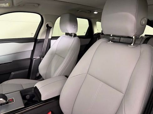 Used 2025 Land Rover Range Rover Velar S image 11