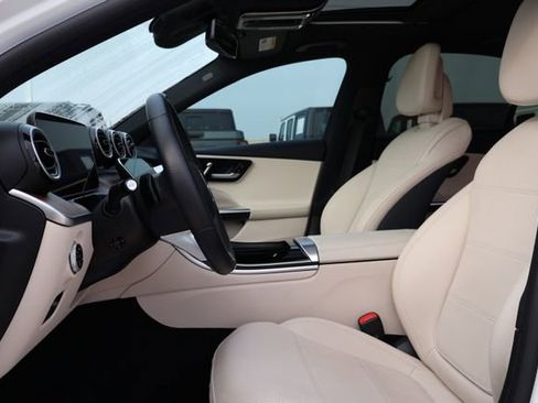 Used 2024 Mercedes-Benz C 300 Sedan image 9