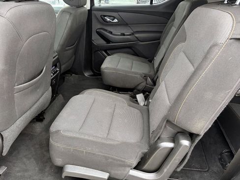 Used 2019 Chevrolet Traverse LT image 11
