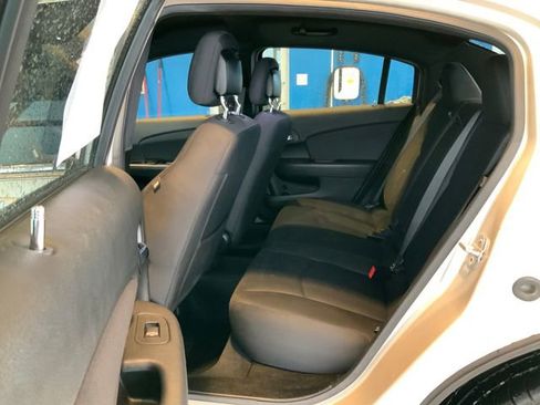 Used 2013 Chrysler 200 Touring FWD image 19