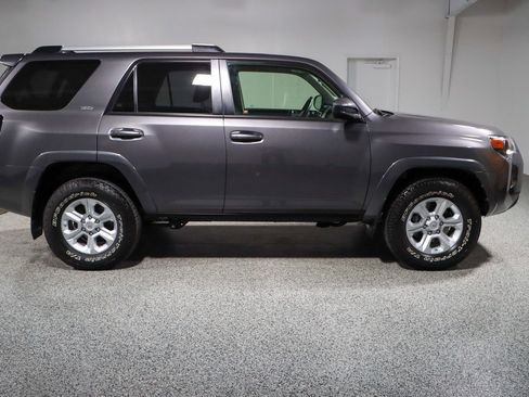 Used 2019 Toyota 4Runner SR5 image 6