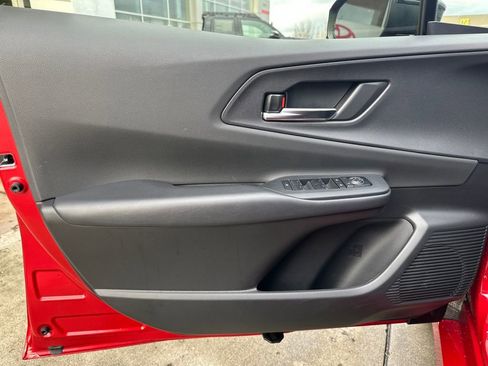 Certified 2025 Toyota Prius Plug-In Hybrid image 11