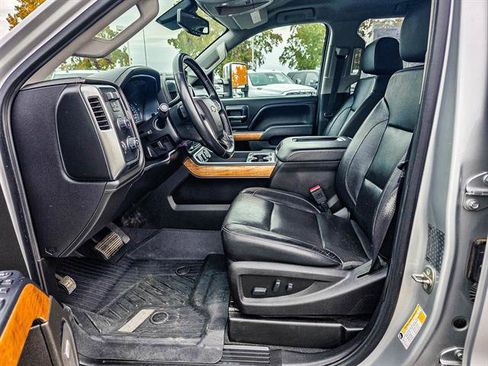 Used 2019 Chevrolet Silverado 3500 LTZ w/ Duramax Plus Package image 17