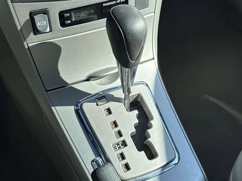 Used 2011 Toyota Corolla LE image 17