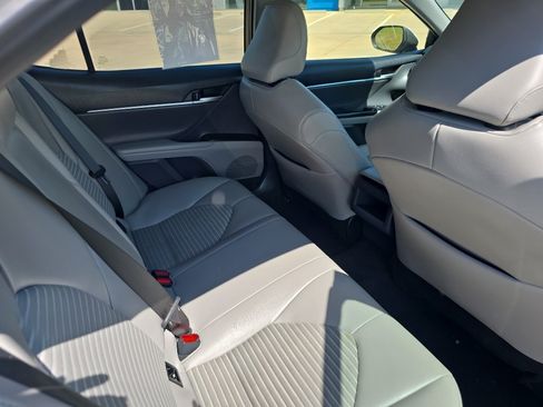 Used 2024 Toyota Camry SE FWD image 12