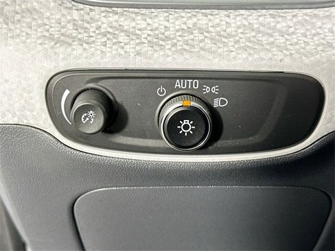 Used 2021 Chevrolet Bolt Premier w/ Infotainment Package image 24