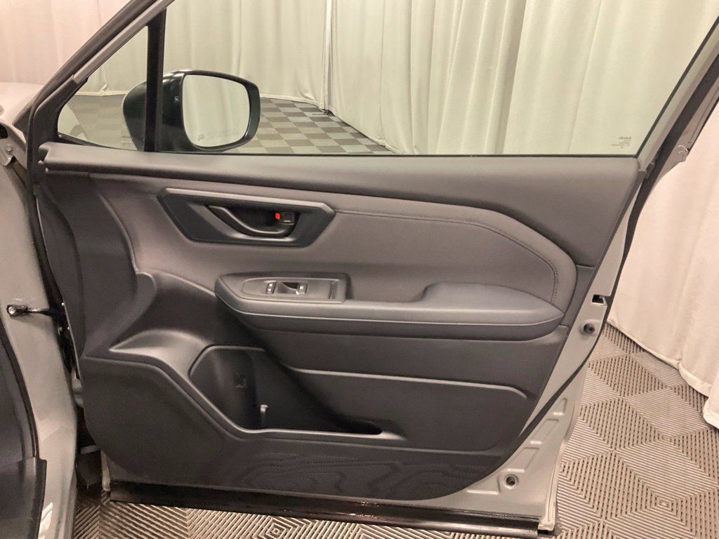 Used 2026 Subaru Forester Premium AWD/4WD image 33