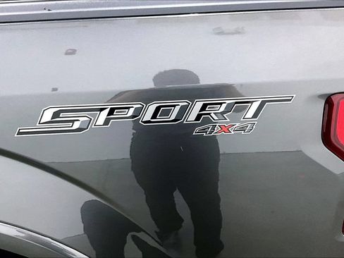 Used 2018 Ford F150 XLT w/ Equipment Group 302A Luxury AWD/4WD image 25