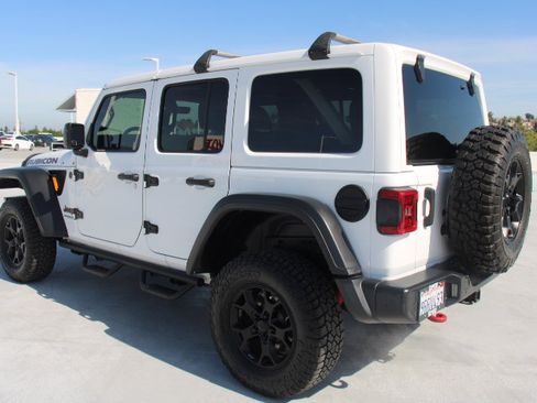Used 2020 Jeep Wrangler Unlimited Rubicon AWD/4WD image 5