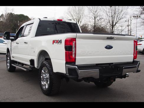 Used 2024 Ford F350 Lariat w/ Chrome Package image 3
