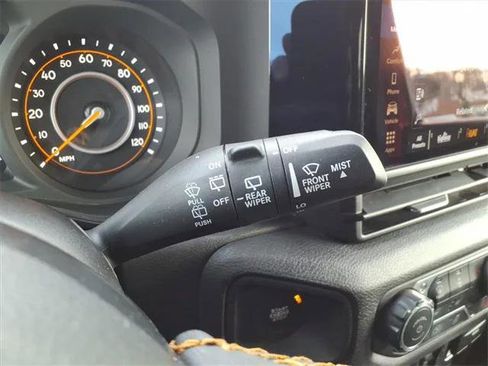 Certified 2024 Jeep Wrangler Willys image 24