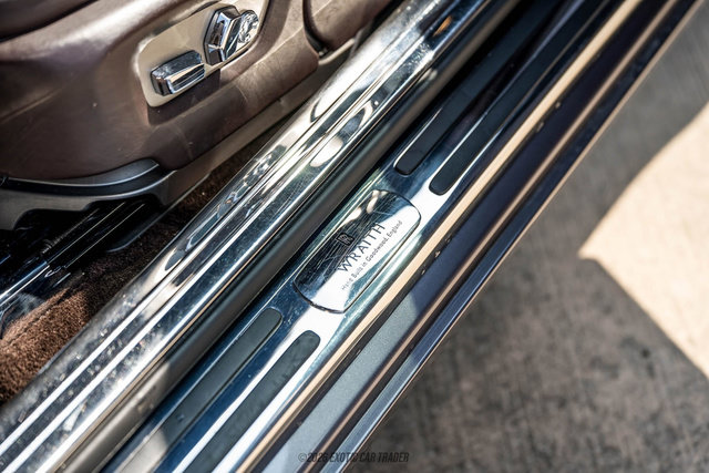 Used 2016 Rolls-Royce Wraith RWD image 34
