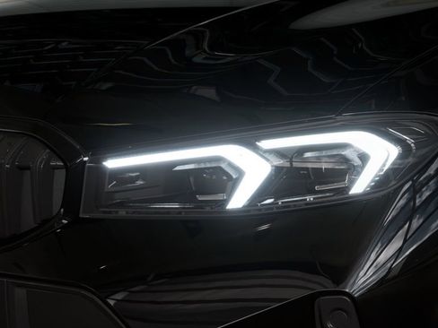 New 2026 BMW 330i Sedan image 6