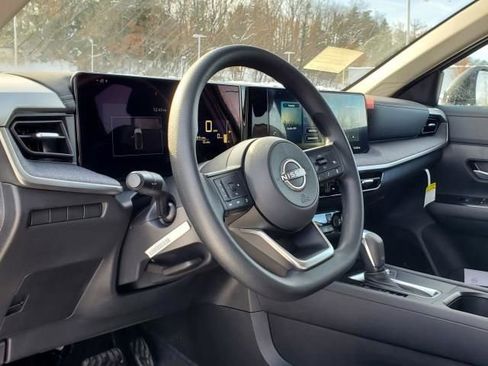 New 2026 Nissan Kicks SV image 9