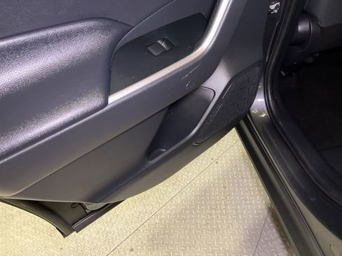 Used 2019 Toyota RAV4 LE image 49