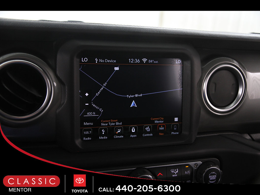 Used 2019 Jeep Wrangler Unlimited Sahara AWD/4WD image 15