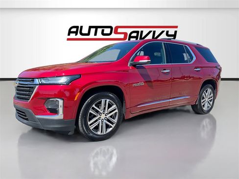 Used 2023 Chevrolet Traverse High Country image 3