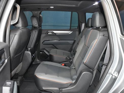 Used 2024 GMC Acadia AT4 w/ Super Cruise Package image 18