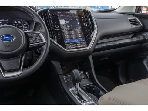 Used 2025 Subaru Ascent Premium w/ Premium Package image 25
