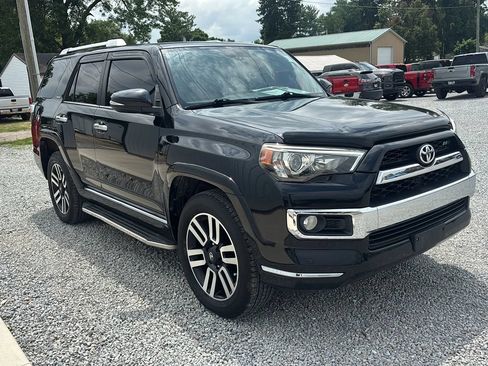 Used 2016 Toyota 4Runner Limited AWD/4WD image 9