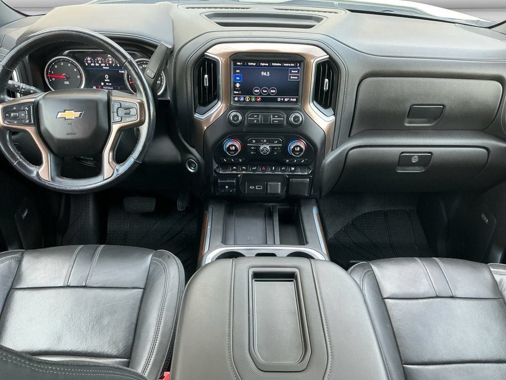 Used 2022 Chevrolet Silverado 1500 High Country w/ Technology Package AWD/4WD image 11