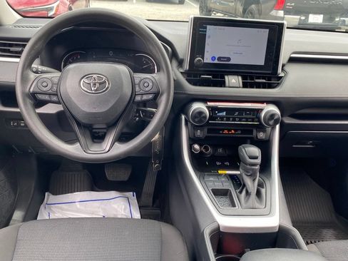 Used 2025 Toyota RAV4 LE FWD image 9