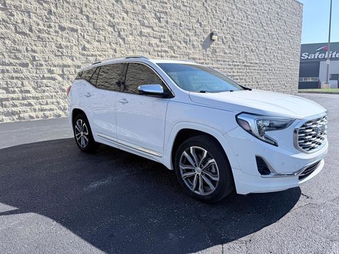 Used 2018 GMC Terrain Denali w/ Advanced Safety Package AWD/4WD image 7