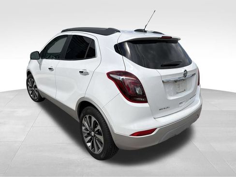 Used 2018 Buick Encore Essence FWD image 32