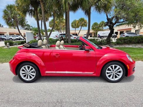 Used 2013 Volkswagen Beetle TDI FWD image 12